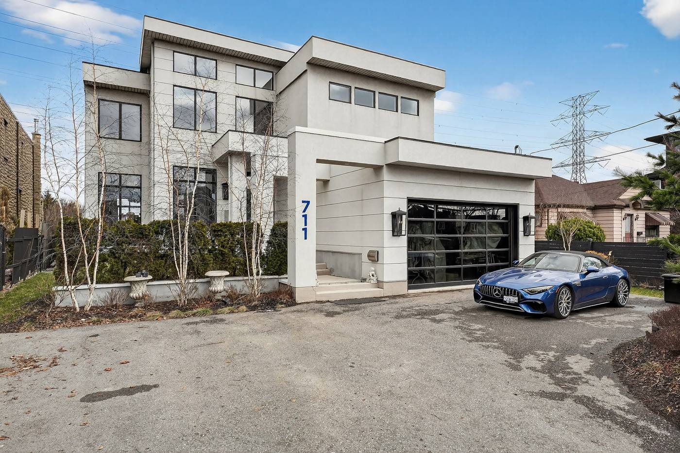 711 Beach Boulevard