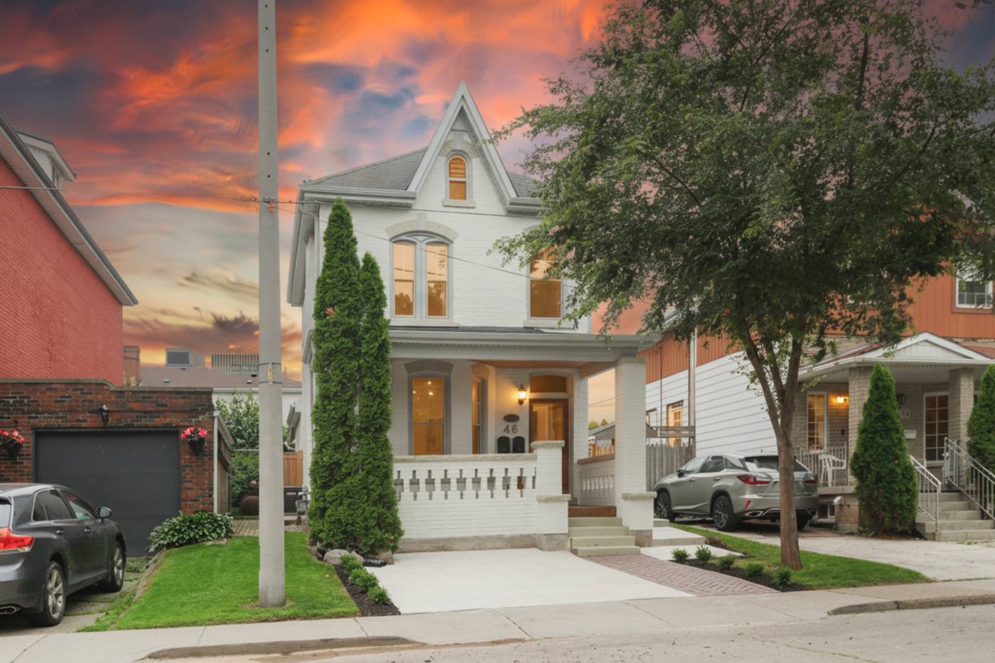 Gorgeous 3-Bed Century Home in James Street North District for Sale!